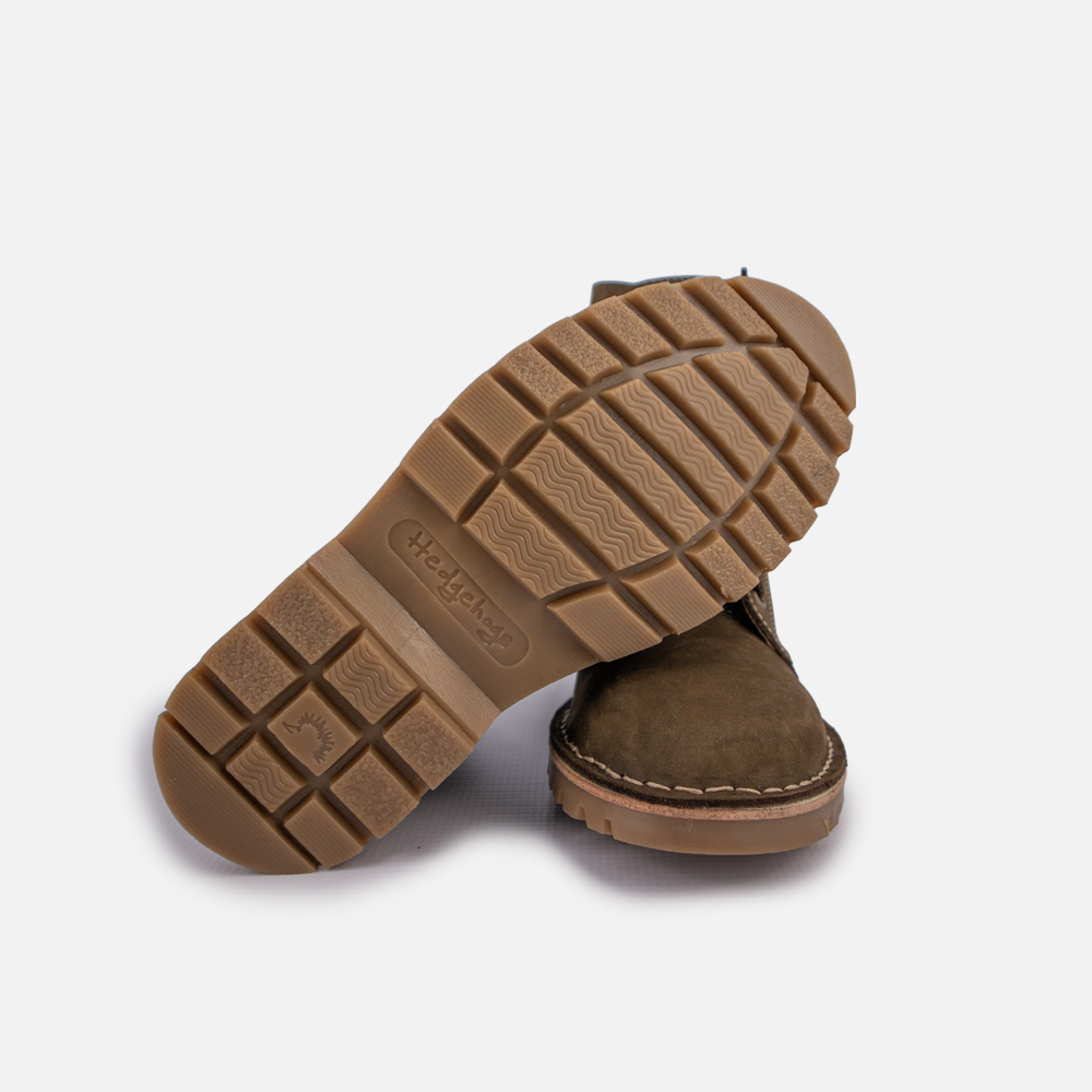 Sole view of the Hedgehogs branded chunky sole on the Sia boot.