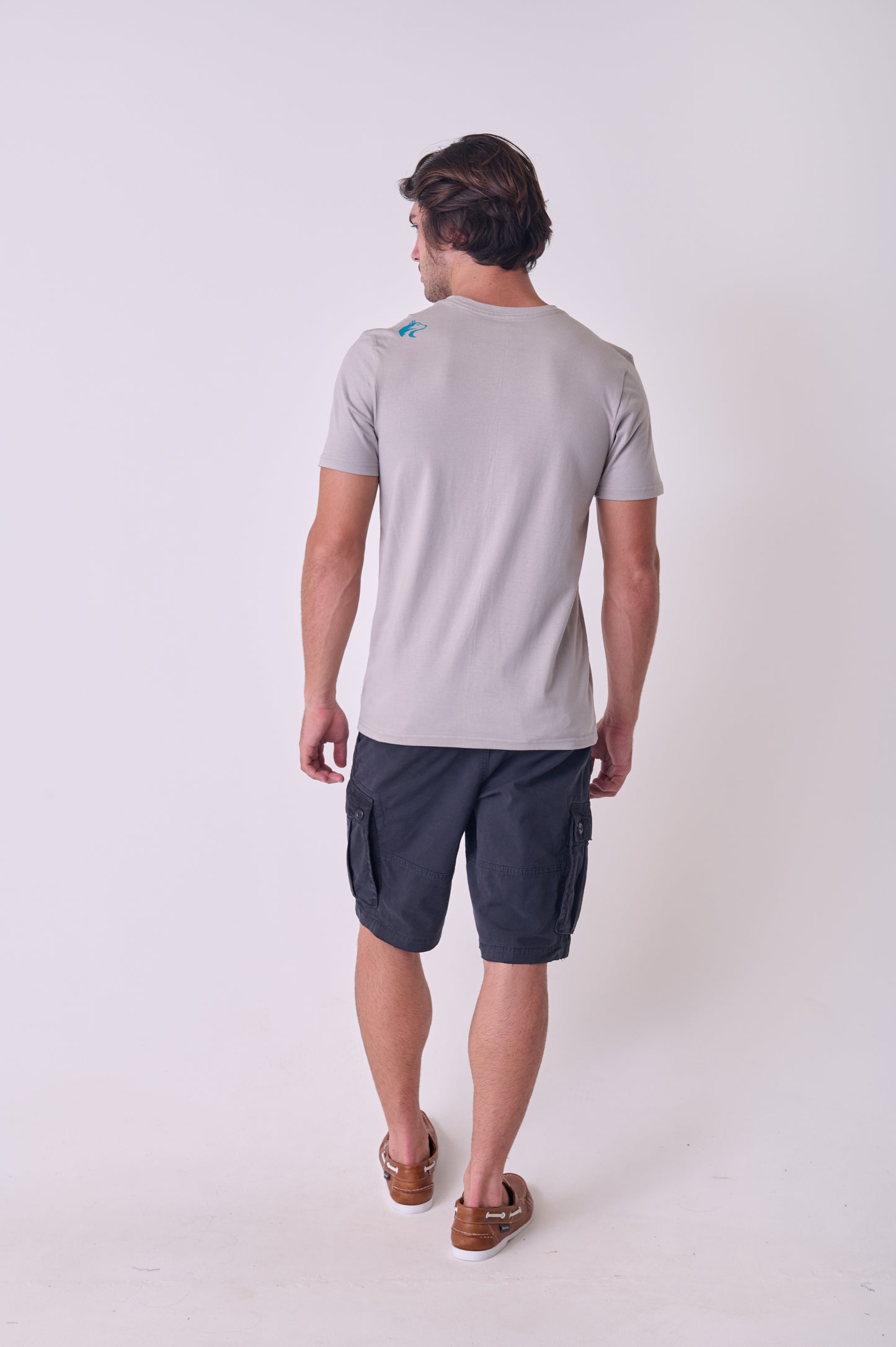 Back view of the back graphic print detail on the Wolf Rock Grey T-shirt.