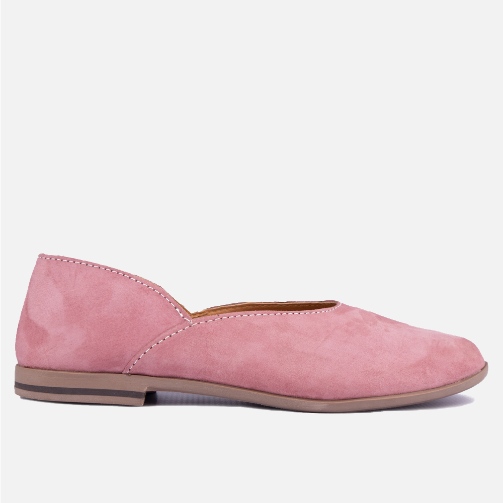 Side Profile of the Hedgehogs Hayley pump in pink nubuck leather. 