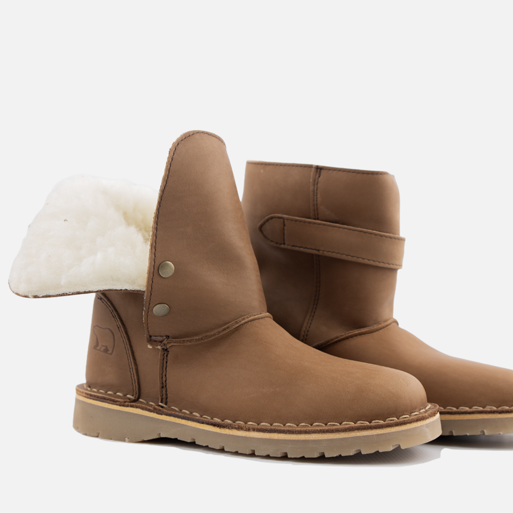 View of the Madrid Donkey leather unisex Igloo Winter Boots showing the genuine sheeps wool lining.